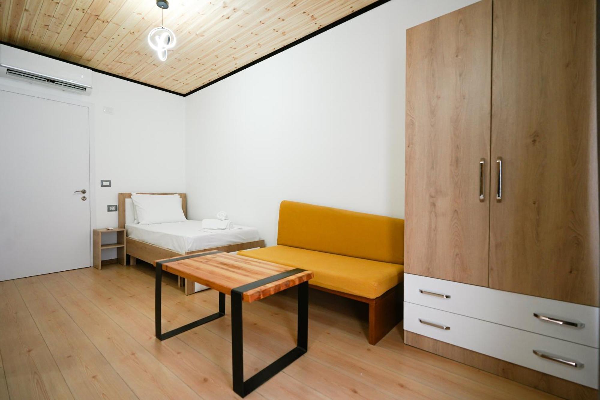 Ora Apartment Gjirokaster Exterior photo