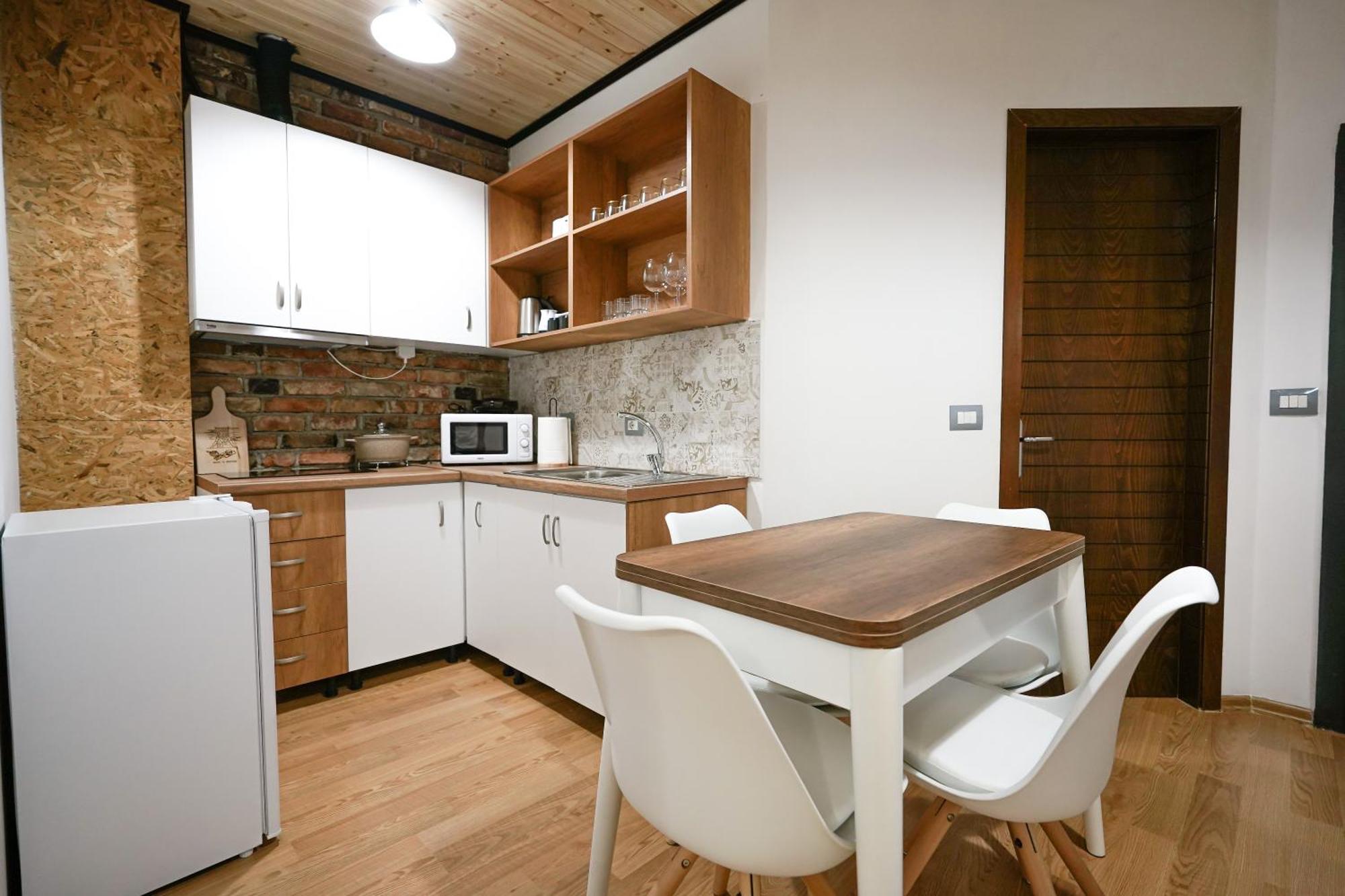 Ora Apartment Gjirokaster Exterior photo